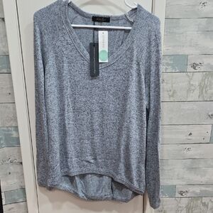 Laila Jayde Medium Gray Relaxed Casual Top
